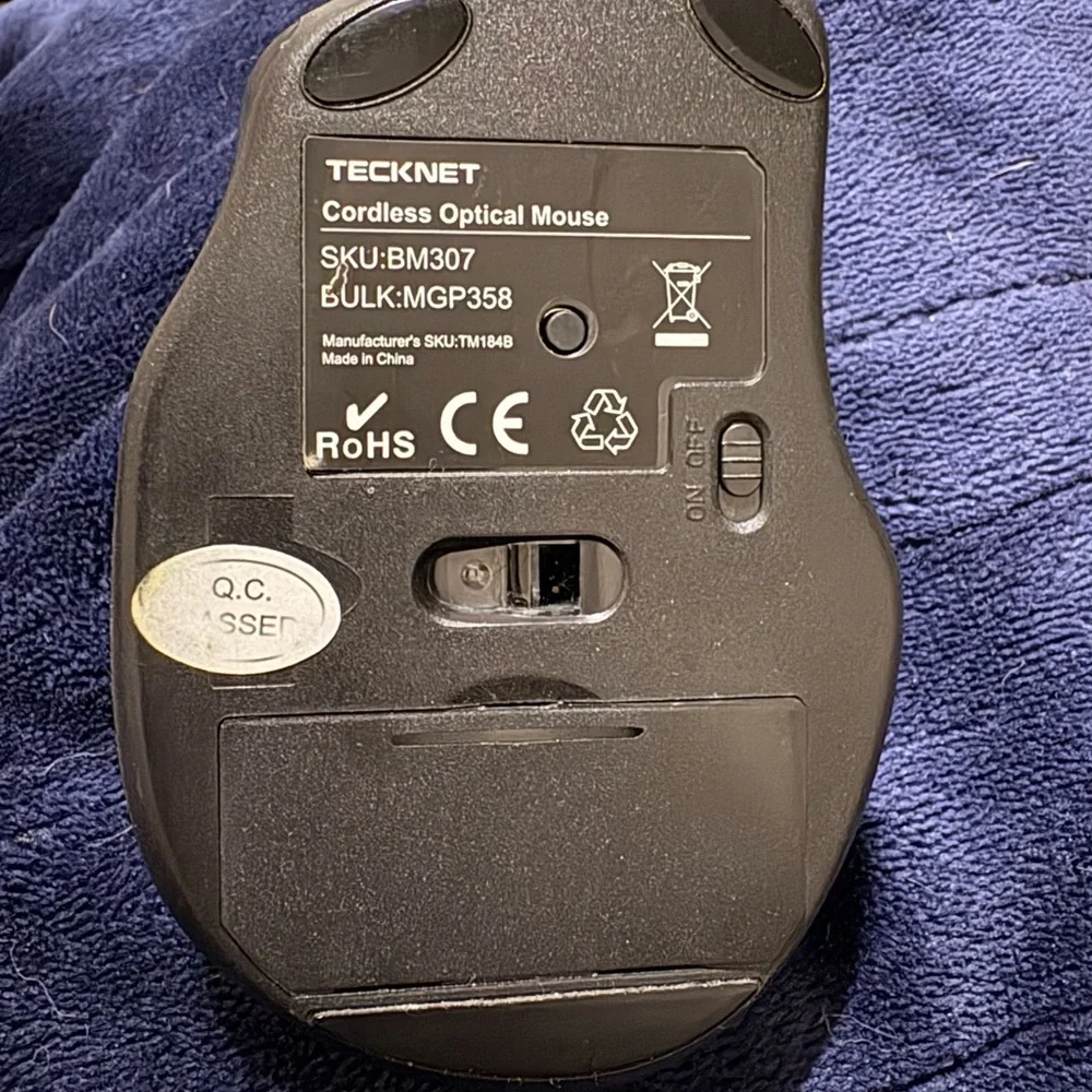 Wireless Mouse - Sleek Black Design